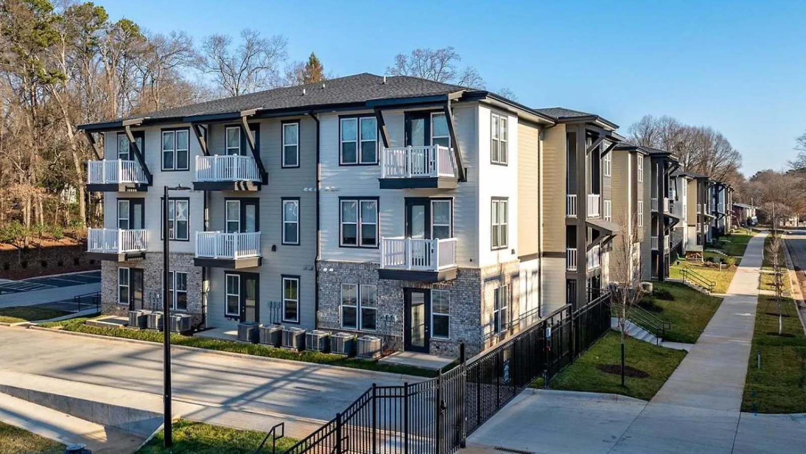 Landing At The Henry - 1 Bedroom In Northwest Charlotte